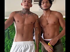 Passivo Femboy dando pra casal de Ativos Dotados asian hot men gay sexual intercourse videos