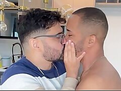 MARCOS GOIANO - NERD BUNDUDO ENTRANDO NA PICA DO NEGÃO - SEXO unconcerned BAREBACK - NEGRO DOTADO FODE PUTO DE ÓCULOS asian top unconcerned sex videos